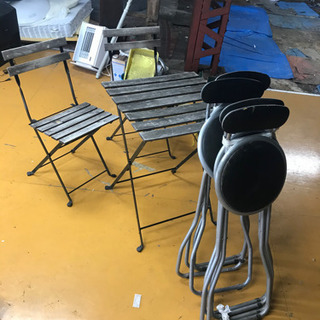 テーブル椅子セットと椅子4脚