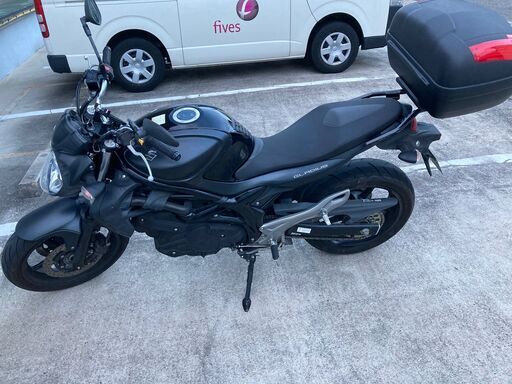 スズキ グラディウス４００　ＡＢＳ (Suzuki Gladius 400CC ABS)