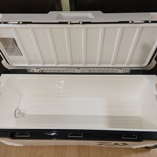 クーラーボックス　ダイワ　トランクマスターHD　s6000