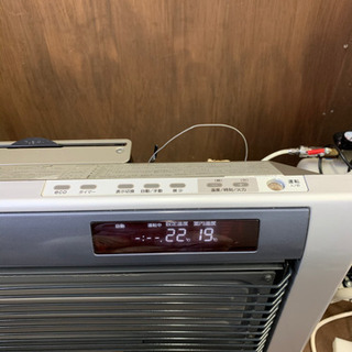 季節、空調家電 127☆ コロナ アグレシオ FF式石油ストーブ 2007年製 FF式