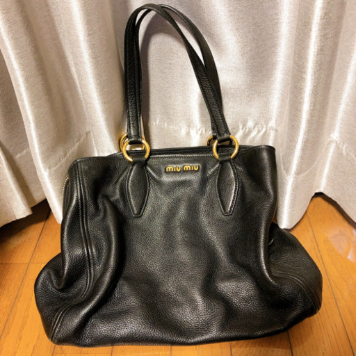 miumiu ハンドバッグ　ショルダーバッグ