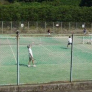掛川/菊川/袋井/森近辺で硬式テニスをしませんか？