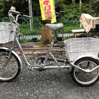 三輪車　20インチ　20,900円（税込）