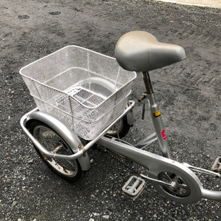 三輪車　20インチ　20,900円（税込）