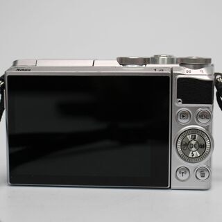 店340) 【美品】 Nikon 1 J5 ミラーレスカメラ レンズセット 1NIKKOR 10-30mm 1:3.5-5.6 VR 箱付き ニコン デジカメ ミラレス一眼
