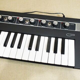 【苫小牧バナナ】ヤマハYAMAHA シンセサイザー MIDIコントローラー reface CP 内蔵スピーカーと電池駆動対応 動作OK 状態良好♪