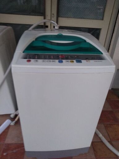 日立洗濯機2009年製7 k　別館倉庫場所浦添市安波茶においてあります