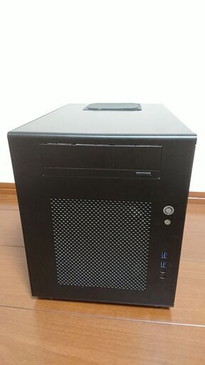 [PCケース] LIAN LI キューブ PC-Q08B ブラック
