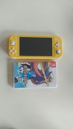 ニンテンドーSwitchライト黄色とソード