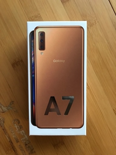 Galaxy A7 ゴールド 64 GB SIMフリー 未使用　未開封　新品