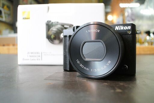 NIKON J5 標準パワーズームレンズキット  別売り充電池1個付き。当店不具合時返金保証1ヵ月付き。