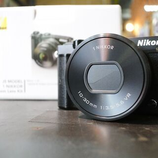 NIKON J5 標準パワーズームレンズキット  別売り充電池1...