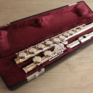 Armstrong アームストロング フルート 104 ケース付き(P1031ayxY) Armstrong アームストロング フルート 104 ケース付き(P1031ayxY)