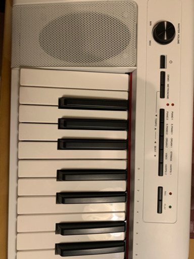 鍵盤楽器、ピアノ YAMAHA Electronic Keyboard piaggero NP - 32, whites