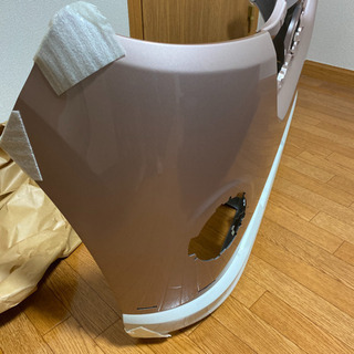 ダイハツ　ムーヴキャンバス　新品バンパー