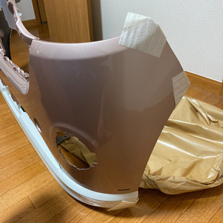 ダイハツ　ムーヴキャンバス　新品バンパー