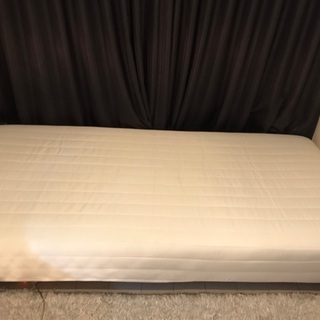 取りに来れる方1,000円　無印良品の脚付きマットレスシングル　ベッド