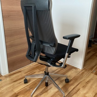 美品)イトーキの最高級オフィスチェア | leminskieruiz.com.br