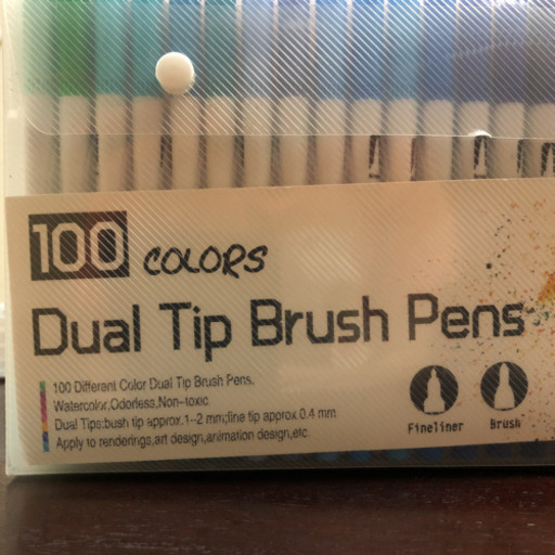 １００色カラー筆ペン、１６０色油性色鉛筆セット