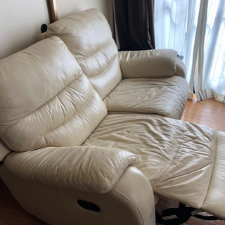 【大塚家具で購入】皮製2人がけソファー