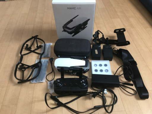 美品　保険付きDJI Mavic AIR  フル装備　若干の値引可能