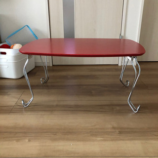 赤い猫足風ローテーブル