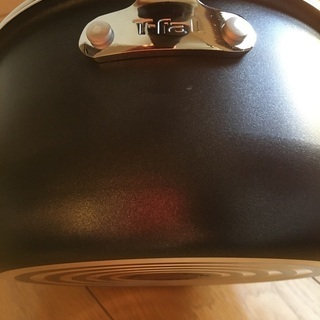 値下げしました❗️「新品」T-fal ガラスのフタ付き鍋
