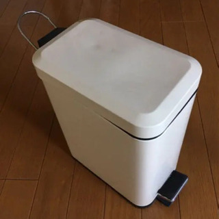 【無料】ブリキ　ペダル式ダストボックス