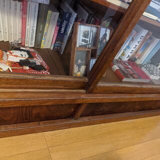 アンティーク　ガラスキャビネット　