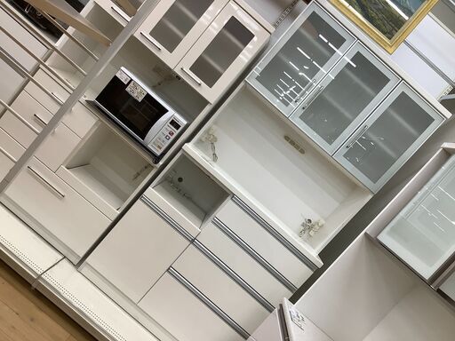 人気を誇る ホワイトカラーのハイタイプのレンジボードのご紹介です！ 食器棚、キッチン収納