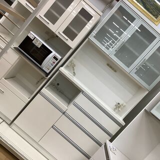 ホワイトカラーのハイタイプのレンジボードのご紹介です!の画像