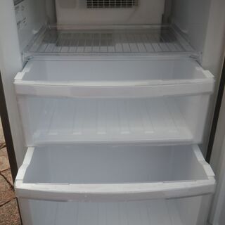 ■配達可■三菱 ノンフロン冷蔵庫 MR-H26P-PW 256L 木目調 2008年製 □配達可□三菱 ノンフロン冷蔵庫 MR-H26P-PW 256L 木目調 2008年製