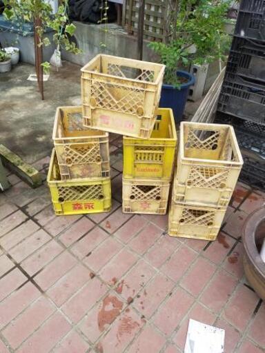 牛乳ケース6個で 牛乳瓶ケース昭和レトロ Basara 世田谷の収納家具 収納ケース の中古あげます 譲ります ジモティーで不用品の処分