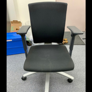 【ネット決済】inaba チェアー　オフィス用チェアー　椅子　1054