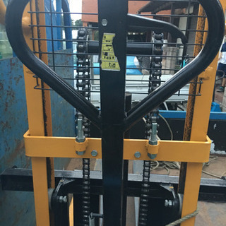  昇降 運搬　ワイド タイプB 500kgハンドフォークリフトパワーリフター 0.5t 倉庫 工場の荷物移動に 荷揚げ 積み込み