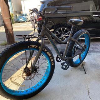 目立つの間違いなし！人気のファットバイク！自転車