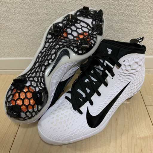 【日本未発売】NIKE トラウトモデル 野球 スパイク ホワイト 26.5㎝