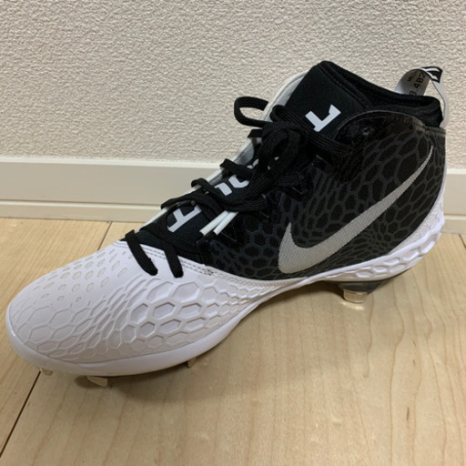 日本未発売】NIKE トラウトモデル 野球 スパイク ホワイト 26.5 日本未発売】NIKE トラウトモデル 野球 スパイク ホワイト 26.5