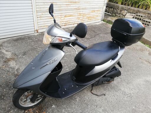アドレスV50cc 。セル始動ですぐに乗れます。4ストエンジンのメットインです。 アドレスV50cc 。セル始動ですぐに乗れます。4ストエンジンの