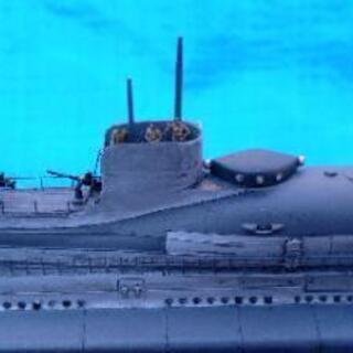 1/350 フランス海軍 スルクフ 全長 31cm 幅 3.1cm