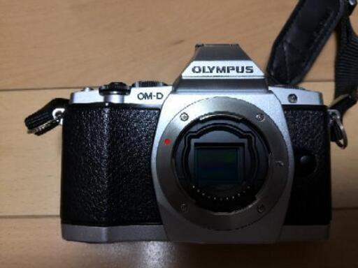 ミラーレスカメラ OM-D EM-5