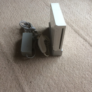 Wiiゲーム機本体とコントローラー