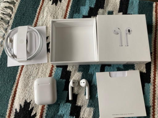 値下げ中！Apple AirPods MMEF2J/A