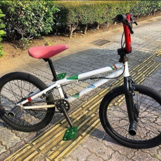 BMX  ARESBIKESのAPLUS2014年モデル