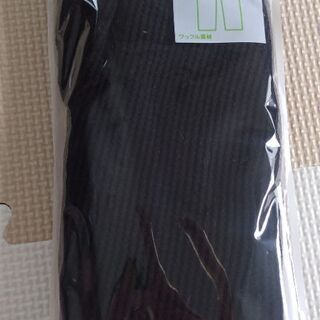 【新品】ユニクロ サイズ80　黒ズボン