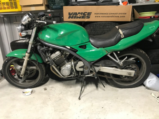 Kawasaki バリオス1　現在不動車