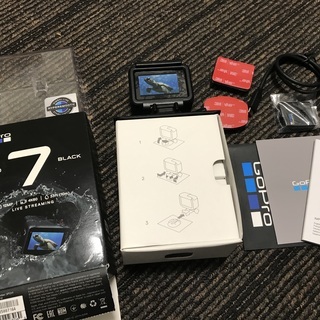 【美品】GoPro HERO7 BLACK（保証残30ヶ月・おまけ付き）
