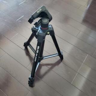 SONY HDR-CX680(W)　三脚付き