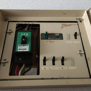 【交換工賃込み】分電盤　パナソニック(Panasonic) スッキリ21単2横一30A4+2 AL付 BQWB32342　※各種クレジットカード、交通系電子マネー支払いが可能です。 交換工賃込み】分電盤 パナソニック(Panasonic) スッキリ21単2横一30A4