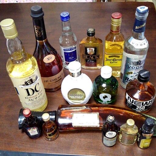 つくば市内/周辺、改札口可　　世界各国の酒 ブランデー ウイスキー スピリッツ ウォッカ カクテル コーヒー酒 チョコレート酒 ハニー・リキュール ラム ウォッカ ワイン
